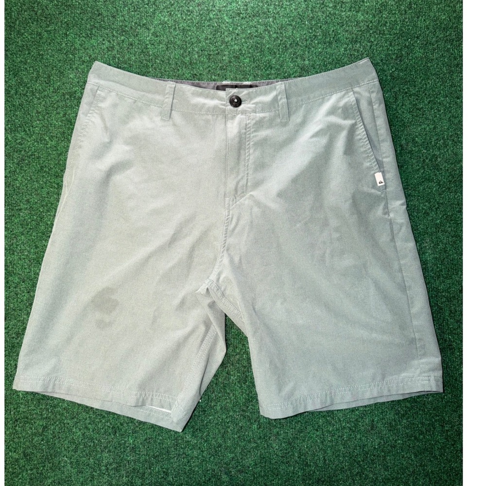 Quiksilver Amphibian Shorts Mens 33 Sage Green Grey Hybrid Boardshorts Swim Surf